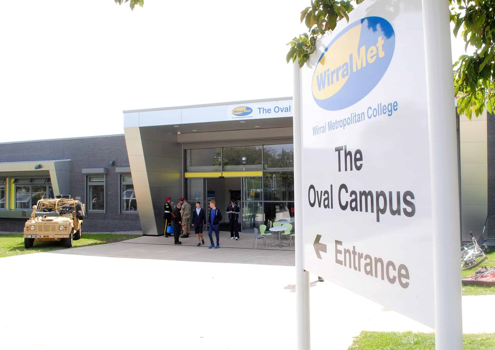 Wirral Met College support recovery local hospitality sector with a new Traineeship Programme