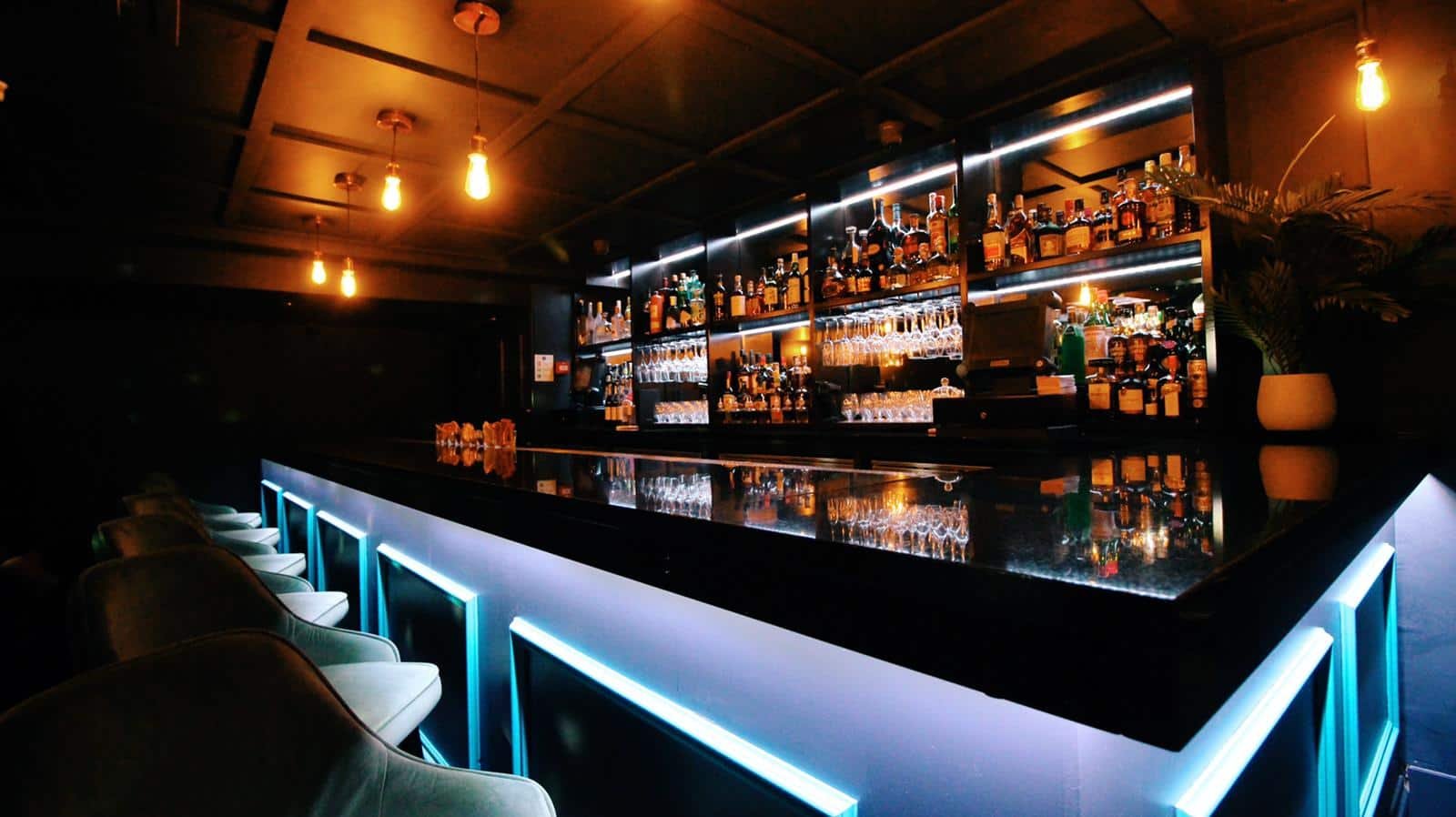 Contemporary, independent cocktail lounge Dwntwn to reopen its doors this May
