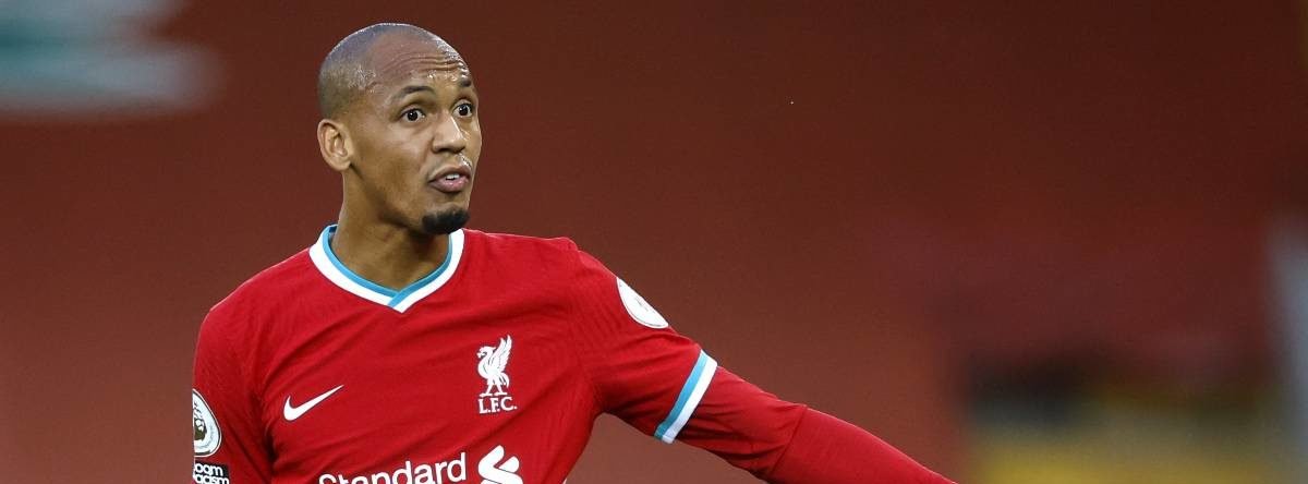 Fabinho signs a new contract with Liverpool