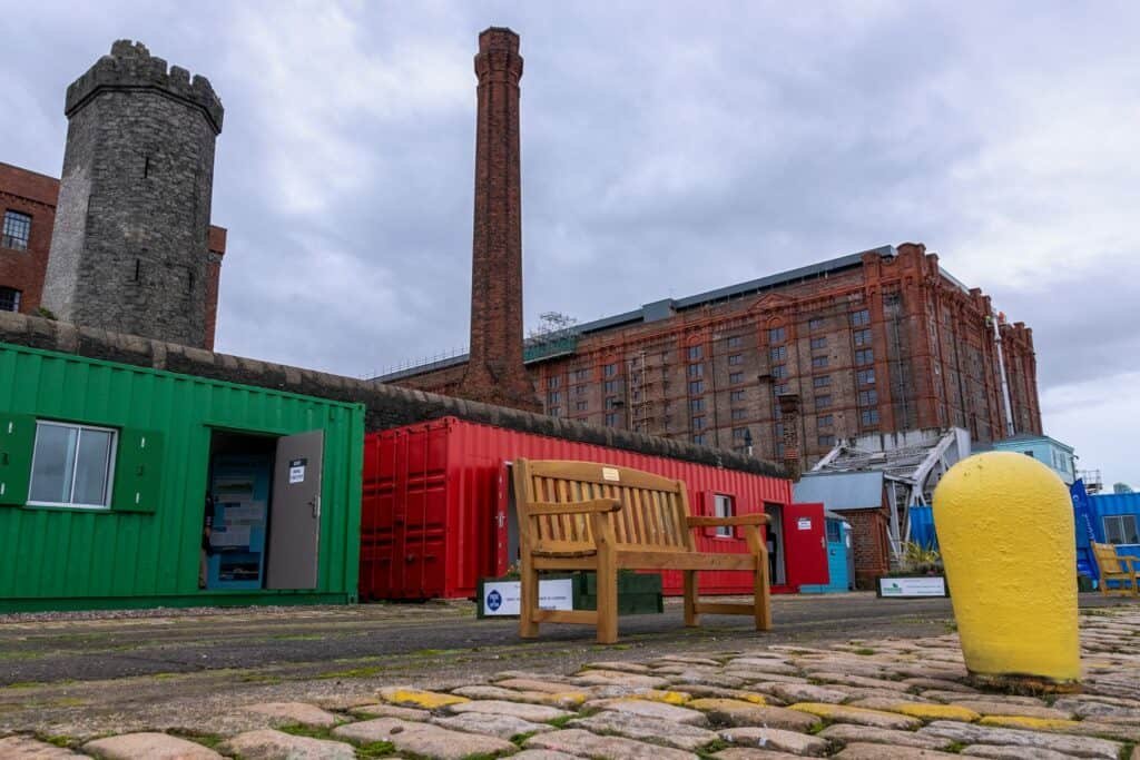 Graeme Sharp officially unveils new Dockland’s Trail Museum 