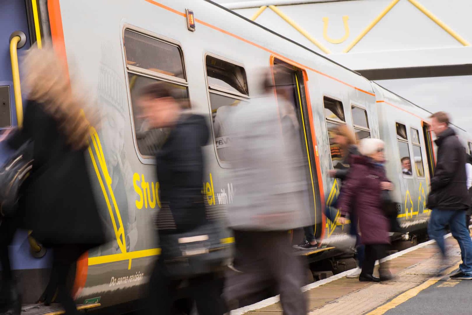 Important travel advice ahead of Grand National