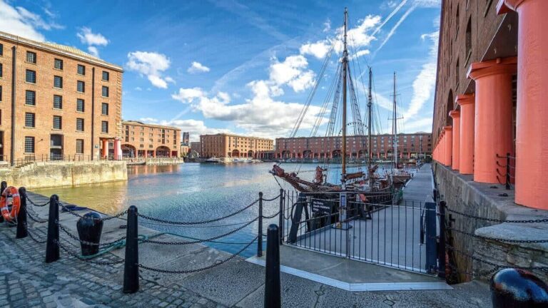 Royal Albert Dock 8 768x432