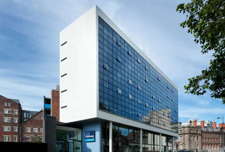 Travelodge Liverpool Central 6 768x519