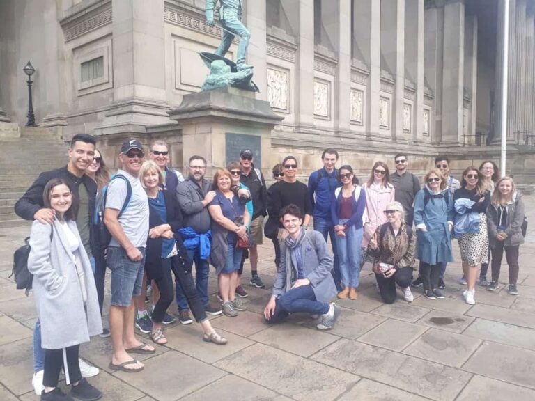 walk tour group st g 0312 768x576