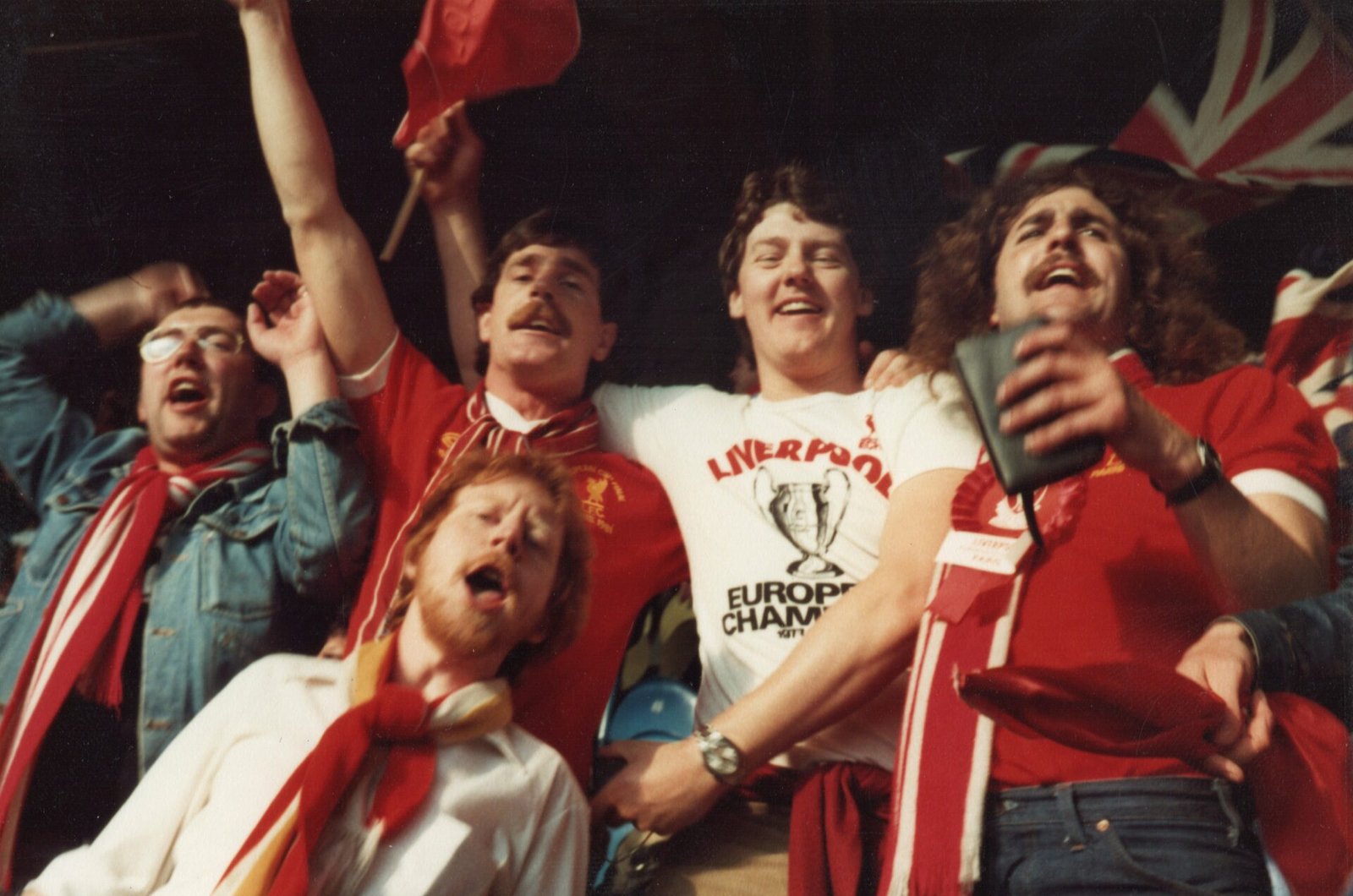 Nostalgic images of Liverpool FC fans to go on caravan tour