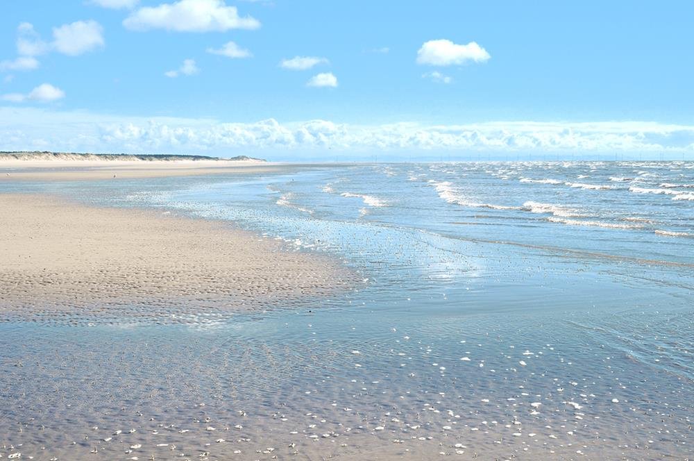 Visitors to Sefton coast urged to plan journeys this Bank Holiday