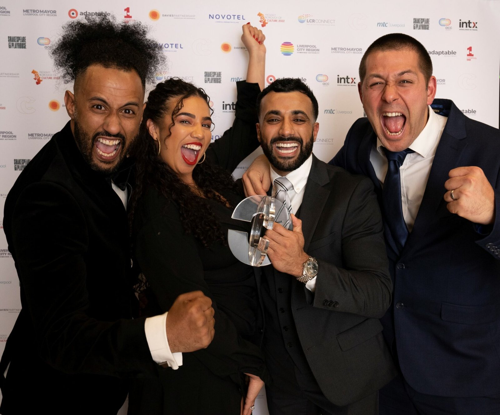 Shakespeare North Playhouse rolls out red carpet for awards ceremony