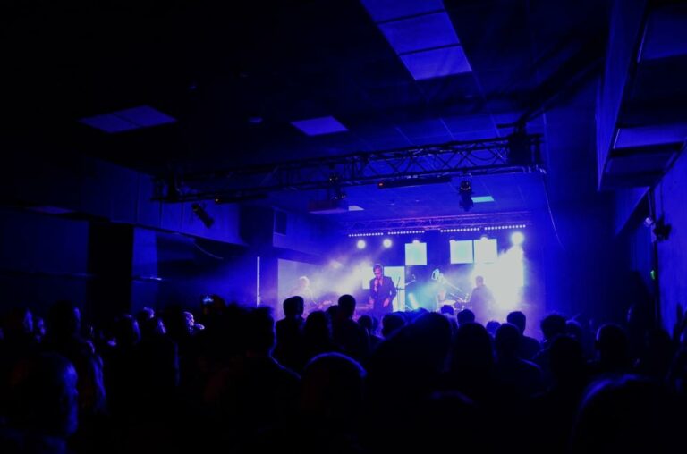 events 471 1 1 768x508