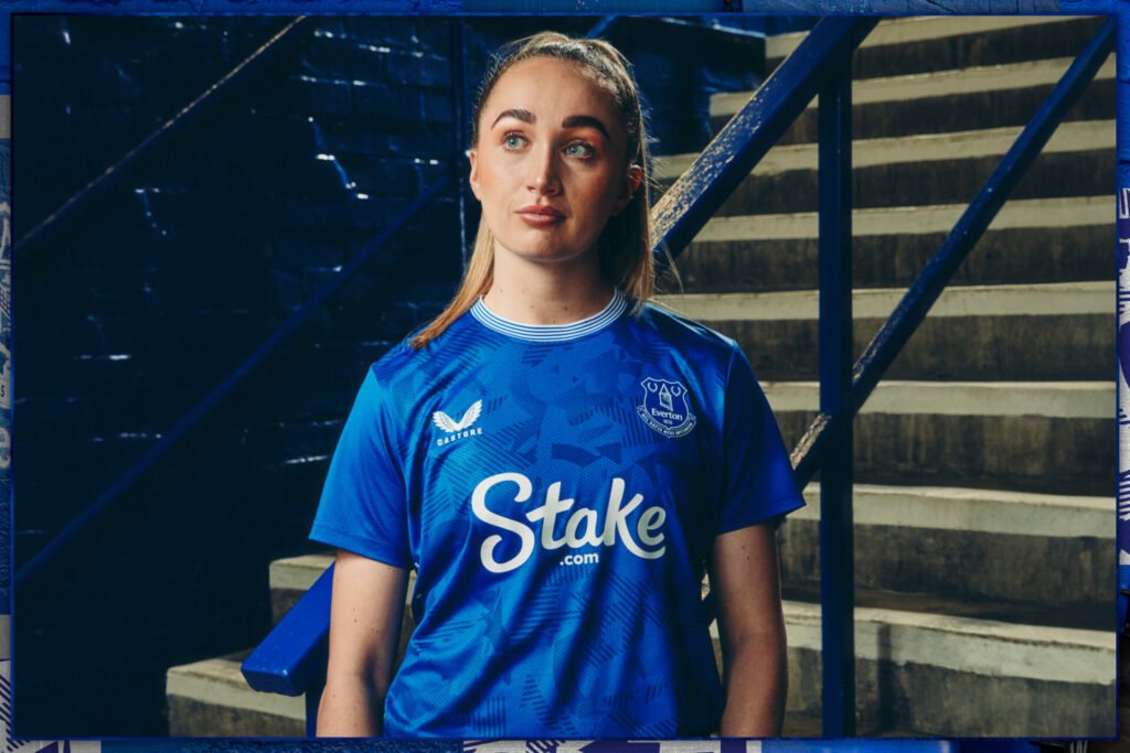 Everton reveal new home kit