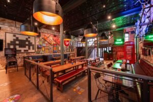 HotShots Dine, Drink and Darts venue goes Bottomless!