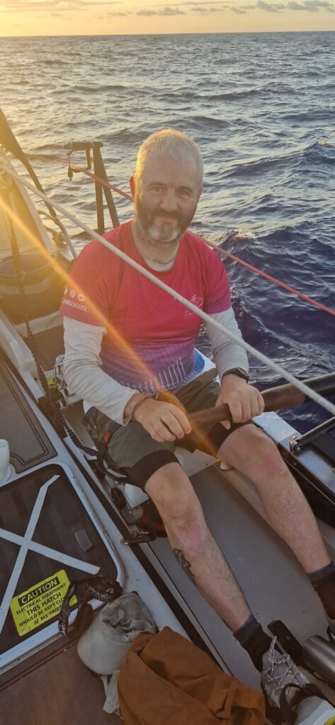 Nurse rows the Atlantic to raise cash for Claire House