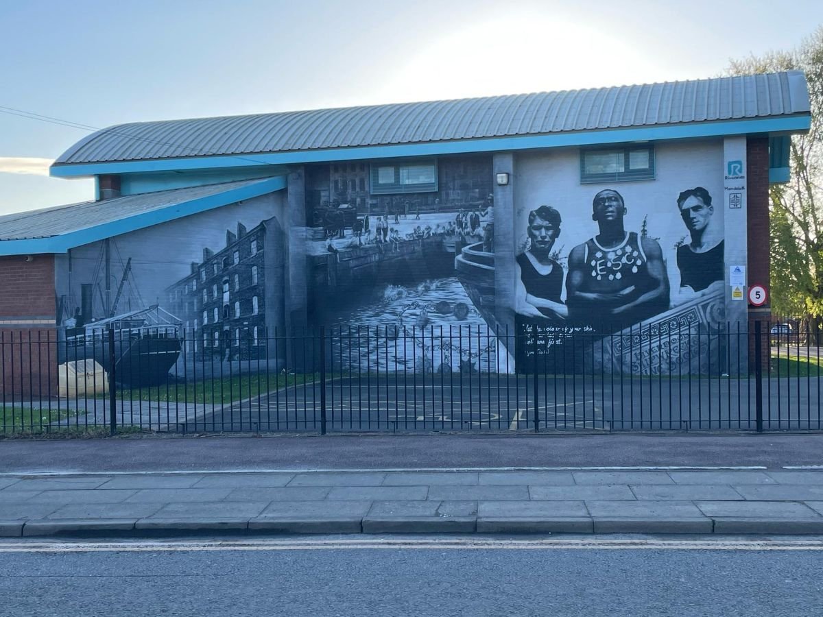 Liverpool hero who saved locals from drowning honoured with new mural