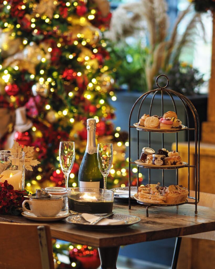 Christmas Comes Alive at The Wheelbarrow this festive season