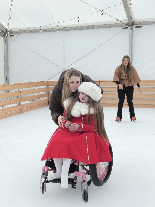 Claire House families make magical memories at North Pole Experience