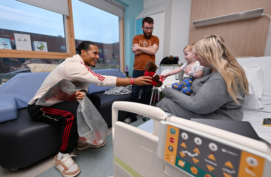 Liverpool FC bring Christmas smiles to Alder Hey during annual festive visit