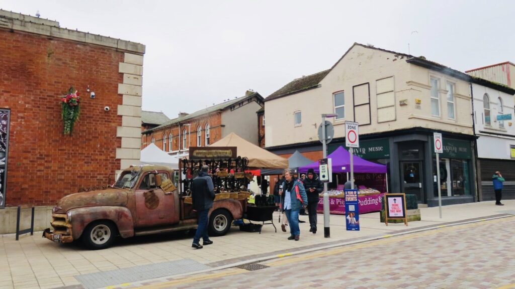 Southport Prepares for Busy Bank Holiday with Artisan Market and Big Top Festival