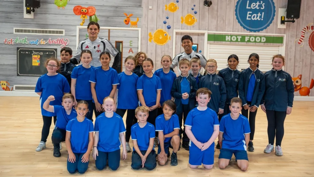 Liverpool FC stars Wataru Endo and Giovanni Leoni surprise Knowsley primary school pupils