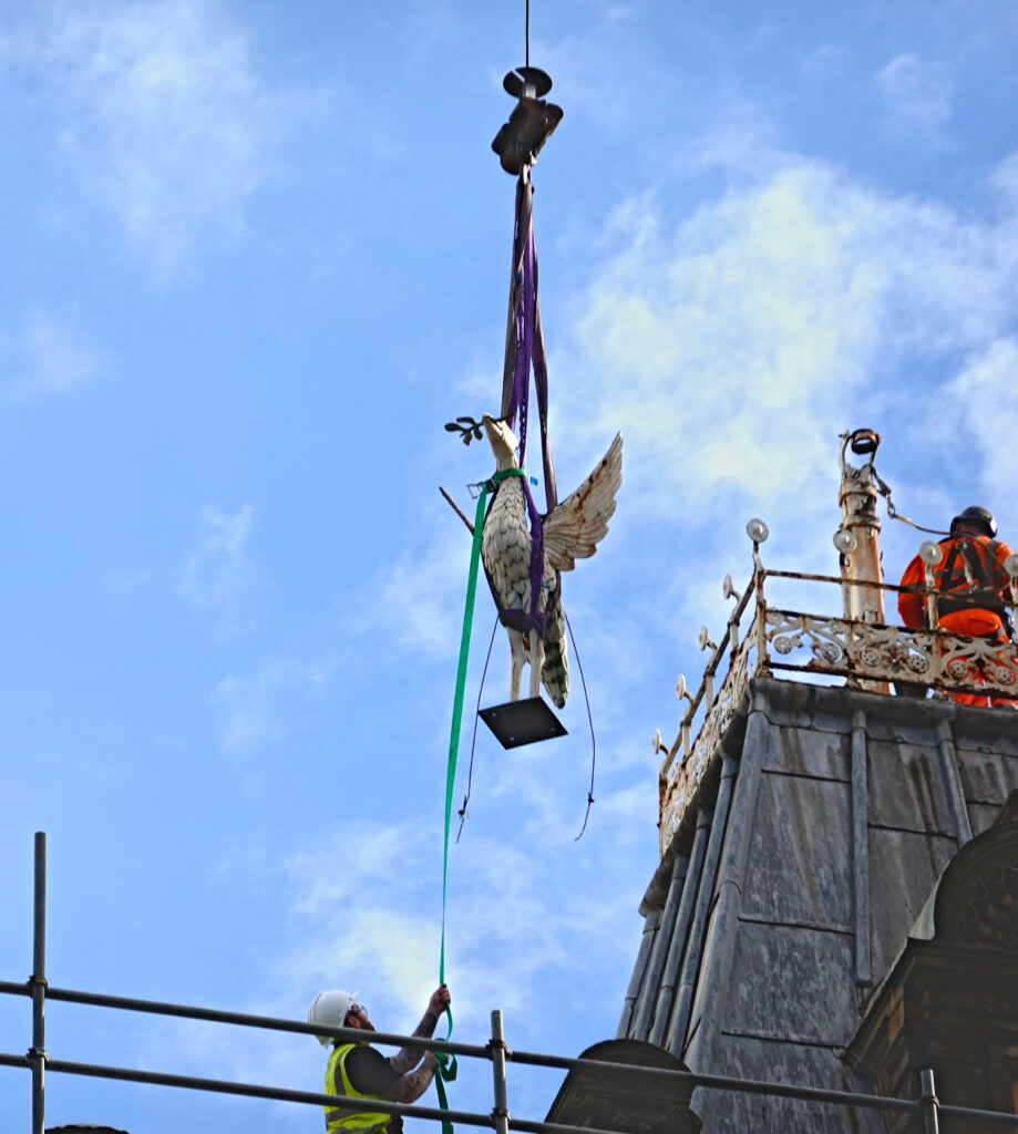 Liverpool’s historic 148-year-old ‘Mother Liver Bird’ removed from Mersey Chambers for restoration