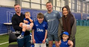 Jack Grealish Donates £10,000 To Help Everton Fan And Dad-Of-Three Fighting Cancer